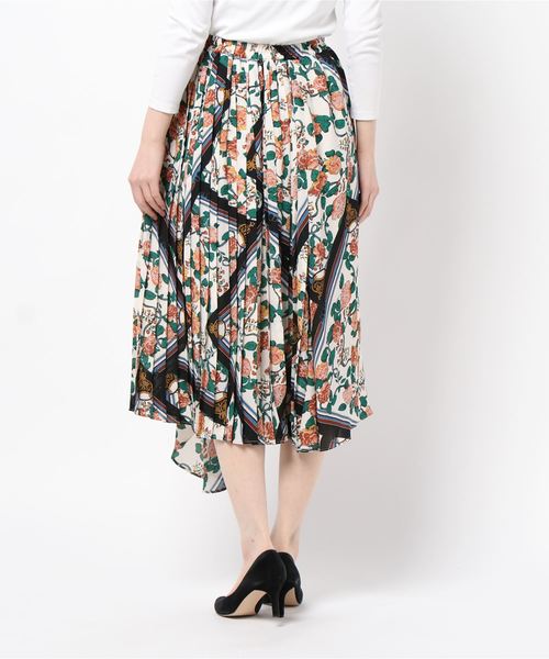 PICCIN（ピッチン）の「フラワーパネルプリーツ切替スカート（スカート・レディース・ベージュ・M/L）」の11枚目の写真