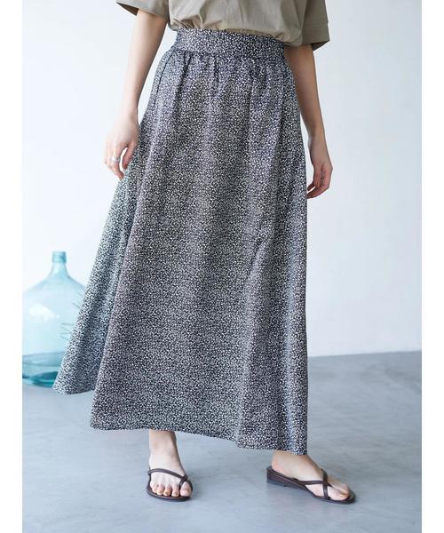 AMERICAN HOLIC（アメリカンホリック）の「サテンギャザーフレアスカート（スカート・レディース・その他9/ブルー系その他3/マルチ・M/L）」の20枚目の写真