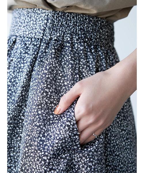 AMERICAN HOLIC（アメリカンホリック）の「サテンギャザーフレアスカート（スカート・レディース・その他9/ブルー系その他3/マルチ・M/L）」の19枚目の写真