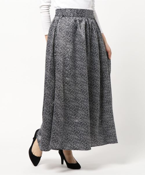 AMERICAN HOLIC（アメリカンホリック）の「サテンギャザーフレアスカート（スカート・レディース・その他9/ブルー系その他3/マルチ・M/L）」の5枚目の写真