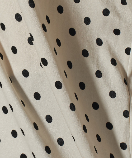 Tiara（ティアラ）の「ピーチサテンドットブラウス（シャツ/ブラウス・レディース・アイボリー/ブラック・FREE）」の14枚目の写真