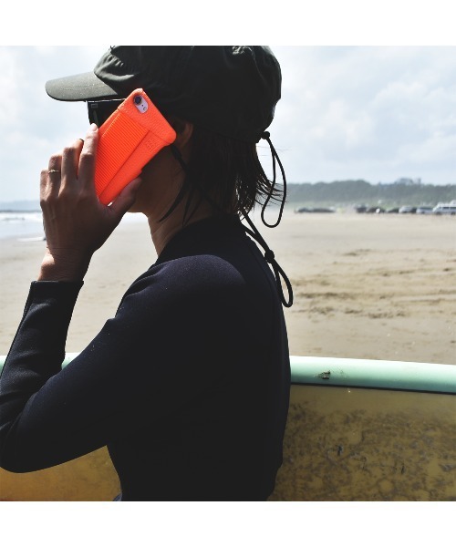 LAZY SUSAN（レイジースーザン）の「アイフォンケース　ＳＣゴム/ネオン　X / XS（スマホケース/カバー・レディース・ピンク/イエロー/オレンジ・FREE）」の9枚目の写真