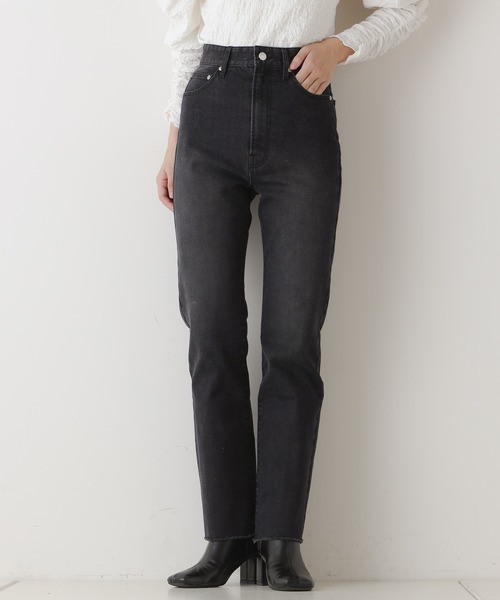 Chico（チコ）の「ストレートカラーデニム（デニムパンツ・レディース・ブラック/ライトベージュ/ブルー・SMALL/MEDIUM）」の4枚目の写真