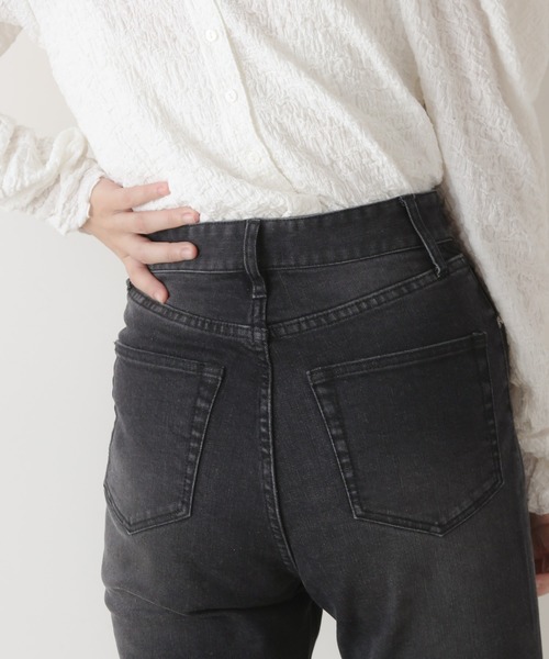 Chico（チコ）の「ストレートカラーデニム（デニムパンツ・レディース・ブラック/ライトベージュ/ブルー・SMALL/MEDIUM）」の7枚目の写真