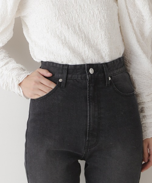 Chico（チコ）の「ストレートカラーデニム（デニムパンツ・レディース・ブラック/ライトベージュ/ブルー・SMALL/MEDIUM）」の8枚目の写真