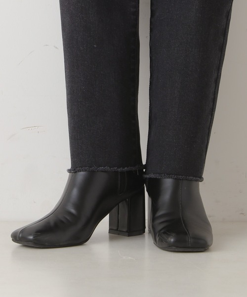 Chico（チコ）の「ストレートカラーデニム（デニムパンツ・レディース・ブラック/ライトベージュ/ブルー・SMALL/MEDIUM）」の9枚目の写真