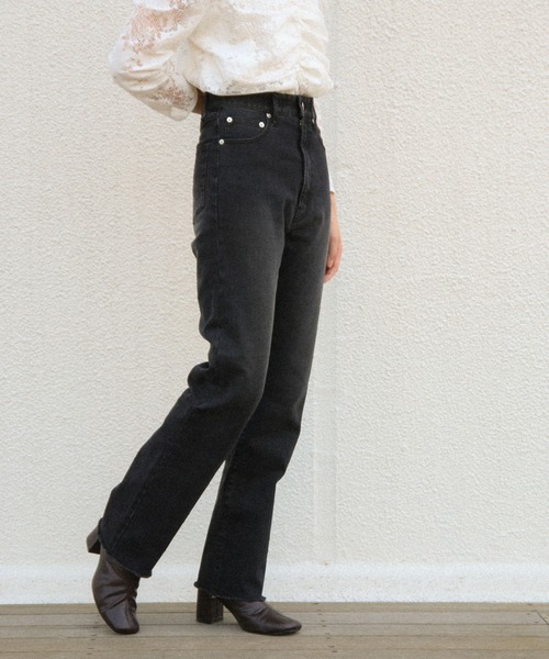 Chico（チコ）の「ストレートカラーデニム（デニムパンツ・レディース・ブラック/ライトベージュ/ブルー・SMALL/MEDIUM）」の17枚目の写真