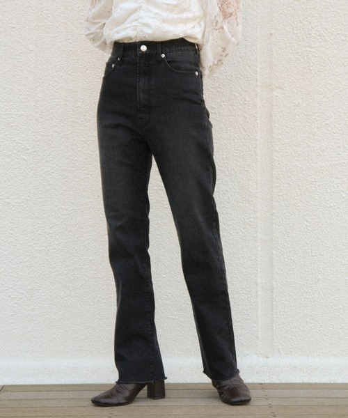 Chico（チコ）の「ストレートカラーデニム（デニムパンツ・レディース・ブラック/ライトベージュ/ブルー・SMALL/MEDIUM）」の18枚目の写真