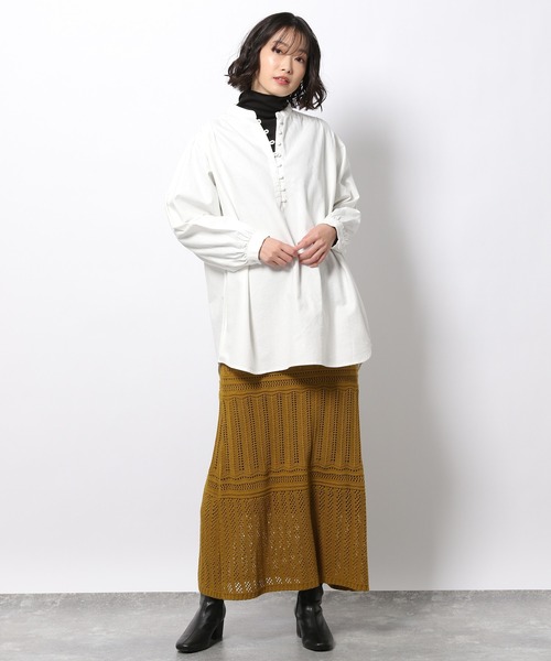 LAKOLE（ラコレ）の「アソートくるみボタンロングシャツ / LAKOLE（シャツ/ブラウス・レディース・ブラウン/ネイビー/オフホワイト・SMALL/MEDIUM）」の12枚目の写真