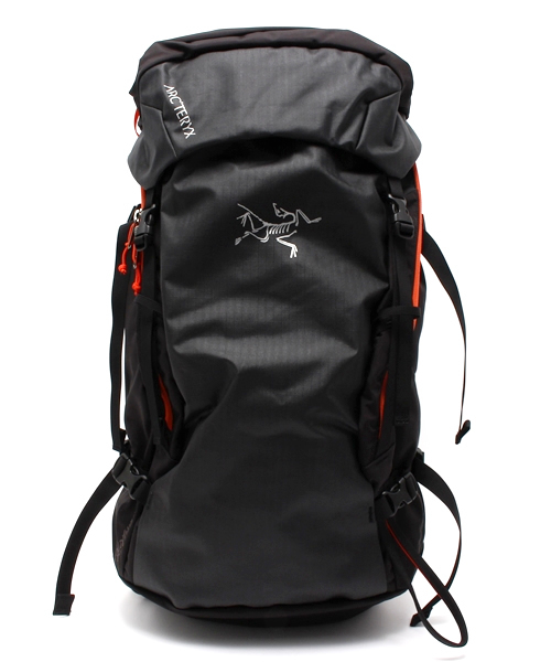 ARC'TERYX(アークテリクス)の「ARC'TERYX / KHAMSKI38(バックパック/リュック・メンズ・ブラック・37-46リッター)」の1枚目の写真