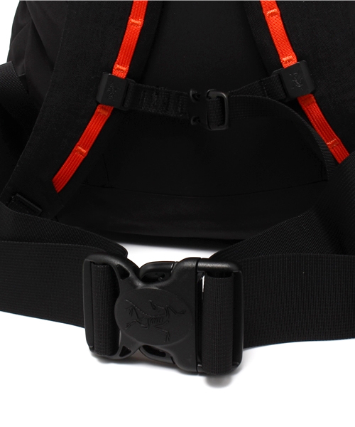 ARC'TERYX(アークテリクス)の「ARC'TERYX / KHAMSKI38(バックパック/リュック・メンズ・ブラック・37-46リッター)」の11枚目の写真