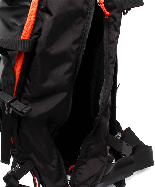 ARC'TERYX(アークテリクス)の「ARC'TERYX / KHAMSKI38(バックパック/リュック・メンズ・ブラック・37-46リッター)」の7枚目の写真