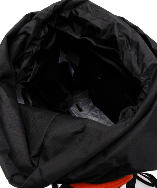 ARC'TERYX(アークテリクス)の「ARC'TERYX / KHAMSKI38(バックパック/リュック・メンズ・ブラック・37-46リッター)」の14枚目の写真