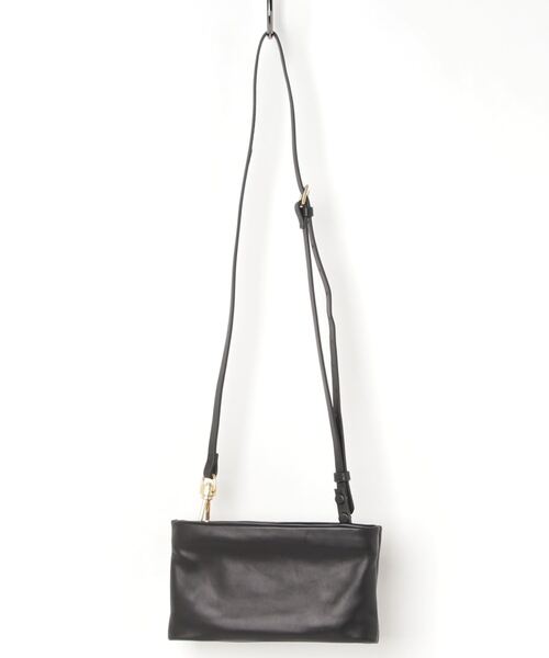 ALLSAINTS（オールセインツ）の「MILA LEATHER DOUBLE POUCH BAG | MILA レザー ダブル ポーチ バッグ（ショルダーバッグ・レディース・ブラック/ホワイト/その他・ONE SIZE）」の12枚目の写真