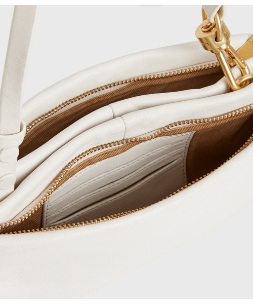 ALLSAINTS（オールセインツ）の「MILA LEATHER DOUBLE POUCH BAG | MILA レザー ダブル ポーチ バッグ（ショルダーバッグ・レディース・ブラック/ホワイト/その他・ONE SIZE）」の16枚目の写真