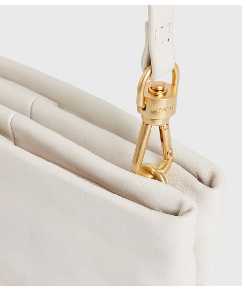 ALLSAINTS（オールセインツ）の「MILA LEATHER DOUBLE POUCH BAG | MILA レザー ダブル ポーチ バッグ（ショルダーバッグ・レディース・ブラック/ホワイト/その他・ONE SIZE）」の18枚目の写真