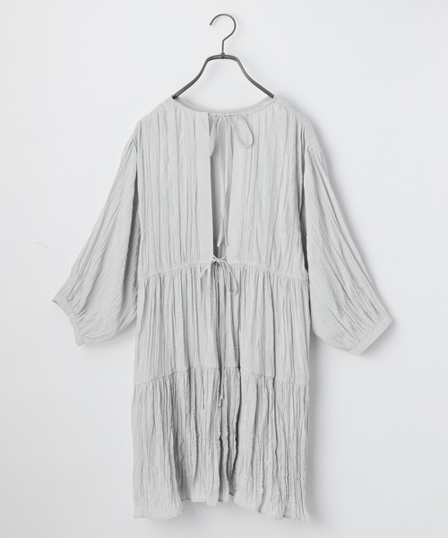 PAGEBOY(ページボーイ)の「バックリボンティアードブラウス(シャツ/ブラウス・レディース・オフホワイト/ブラック/グレイッシュベージュ・FREE)」の20枚目の写真