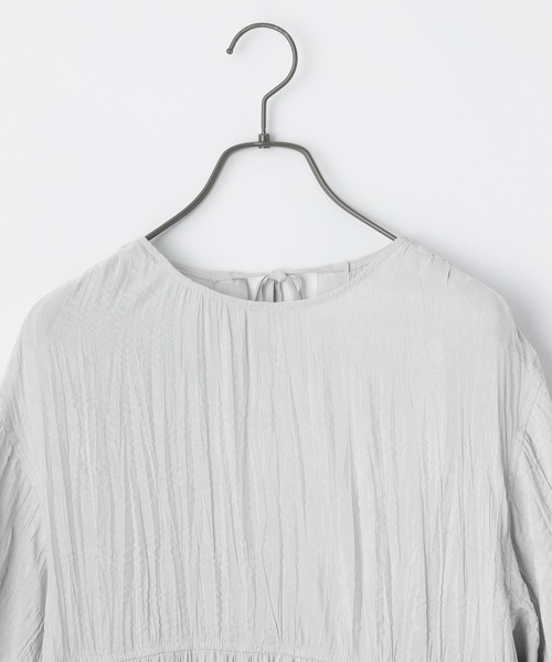 PAGEBOY(ページボーイ)の「バックリボンティアードブラウス(シャツ/ブラウス・レディース・オフホワイト/ブラック/グレイッシュベージュ・FREE)」の21枚目の写真