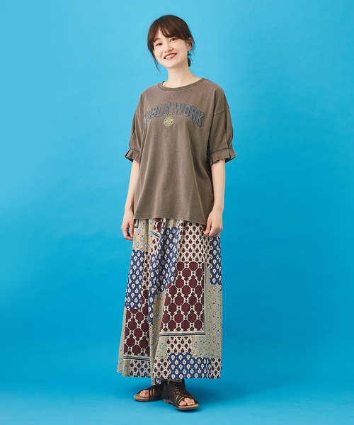 CUBE SUGAR（キューブシュガー）の「OE天竺 パウダー加工 袖タック Tシャツ（Tシャツ/カットソー・レディース・チャコールグレー/ホワイト/レッド・M）」の11枚目の写真