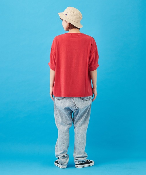 CUBE SUGAR（キューブシュガー）の「OE天竺 パウダー加工 袖タック Tシャツ（Tシャツ/カットソー・レディース・チャコールグレー/ホワイト/レッド・M）」の16枚目の写真