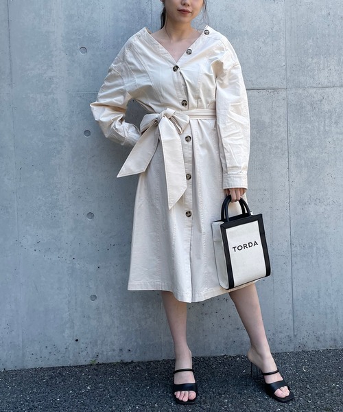 SPIRALGIRL（スパイラルガール）の「フロントボタンワンピース（ワンピース・レディース・ベージュ/オフホワイト/グリーン・FREE）」の8枚目の写真