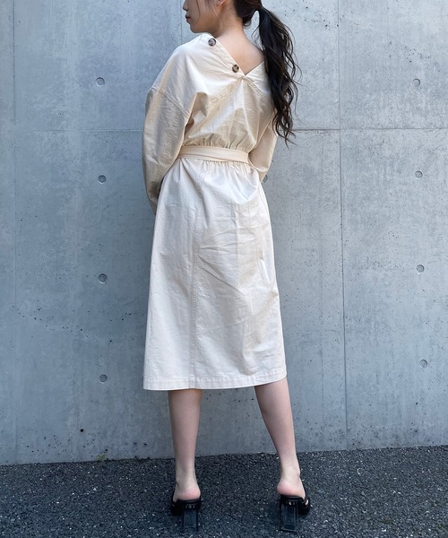 SPIRALGIRL（スパイラルガール）の「フロントボタンワンピース（ワンピース・レディース・ベージュ/オフホワイト/グリーン・FREE）」の7枚目の写真