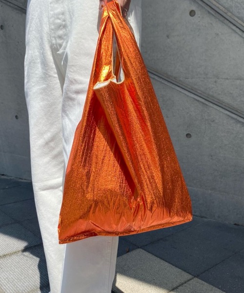 SHENERY（シーナリー）の「メタリックマーケットバッグ（トートバッグ・レディース・オレンジ/シルバー/ゴールド・FREE）」の2枚目の写真
