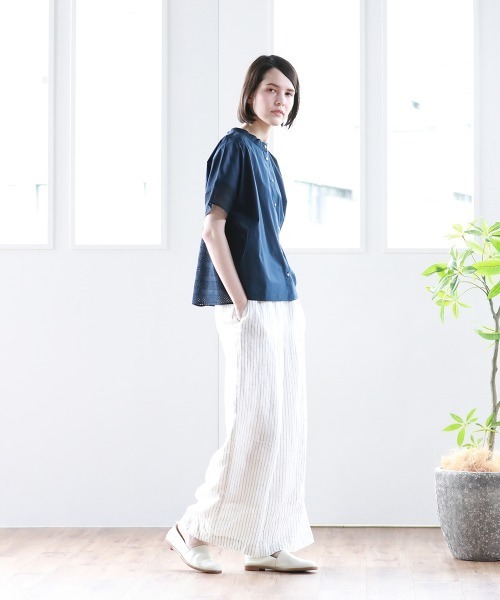 Pao de lo（パオデロ）の「【VOYAGE】【前後2WAY】タイプライターレース切替ブラウス（シャツ/ブラウス・レディース・ベージュ/ネイビー・9号）」の10枚目の写真