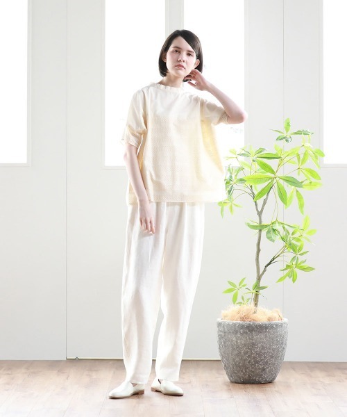 Pao de lo（パオデロ）の「【VOYAGE】【前後2WAY】タイプライターレース切替ブラウス（シャツ/ブラウス・レディース・ベージュ/ネイビー・9号）」の20枚目の写真