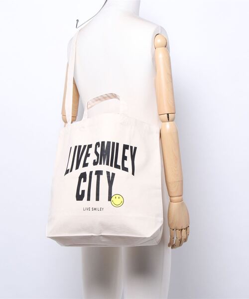 dictionary(ディクショナリー)の「【 LIVE SMILEY / ライブスマイリー 】 LIVE SMILEY SHOULDER 2WAY TOTE BAG(トートバッグ・レディース・オフホワイト/ホワイト×ネイビー/ホワイト×ブラック/ホワイト×ピンク・FREE)」の7枚目の写真