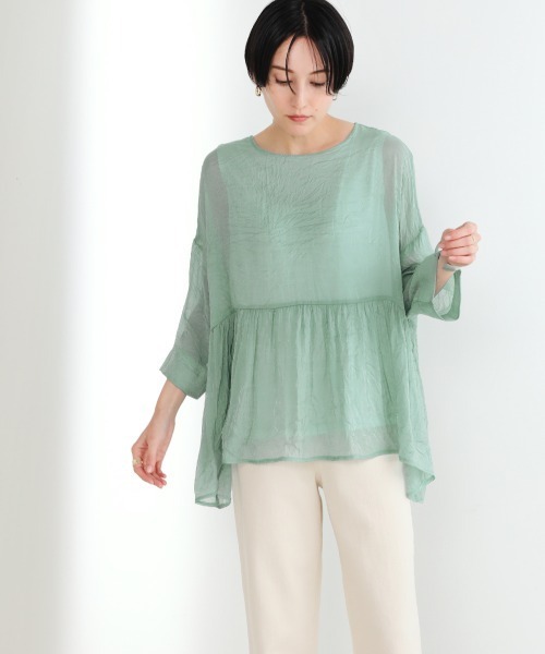 Bou Jeloud（ブージュルード）の「シアーギャザーフレアブラウス（シャツ/ブラウス・レディース・ベージュ/グレー/オフホワイト/サックスブルー・FREE）」の11枚目の写真