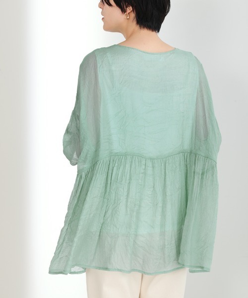 Bou Jeloud（ブージュルード）の「シアーギャザーフレアブラウス（シャツ/ブラウス・レディース・ベージュ/グレー/オフホワイト/サックスブルー・FREE）」の15枚目の写真