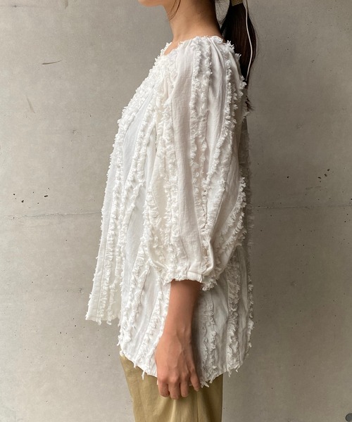 CAPRICIEUX LE'MAGE(カプリシューレマージュ)の「フリンジブラウス(シャツ/ブラウス・レディース・ホワイト/ブラック・FREE)」の8枚目の写真