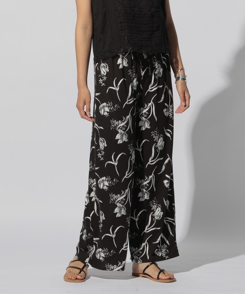 BAYFLOW(ベイフロー)の「アソートガラリラックスパンツ(その他パンツ・レディース・カーキ/ブラウン/ブラック・SMALL/MEDIUM)」の2枚目の写真