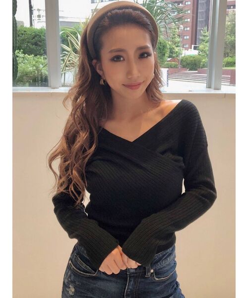 RESEXXY(リゼクシー)の「Vネックニット(ニット/セーター・レディース・ブラック・FREE)」の11枚目の写真