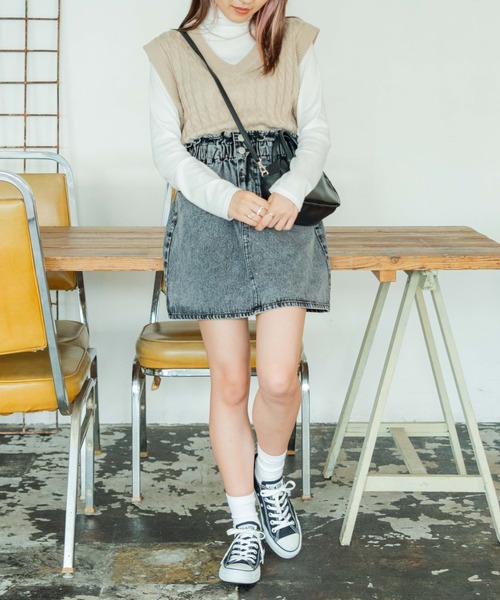 WEGO（ウィゴー）の「WEGO/ケーブルショートニットベスト（ベスト・レディース・ブラック/ベージュ/グリーン/キナリ・FREE）」の6枚目の写真