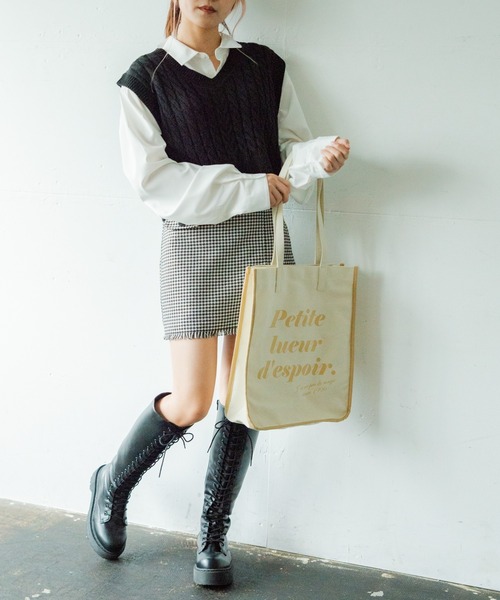 WEGO（ウィゴー）の「WEGO/ケーブルショートニットベスト（ベスト・レディース・ブラック/ベージュ/グリーン/キナリ・FREE）」の9枚目の写真