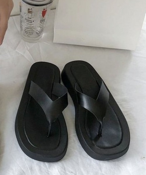 meJane（ミージェーン）の「ゴムソールトングサンダル【ZOZOTOWN限定】（サンダル・レディース・ホワイト/ブラック・S/M/L）」の9枚目の写真