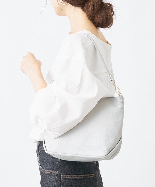 russet（ラシット）の「ソフトレザーワンショルダーバッグ(CE-111)（ショルダーバッグ・レディース・レッド/ライトグレー/ブラウン/ブラック・FREE）」の22枚目の写真