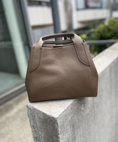 RIVE DROITE（リヴドロワ）の「PIENNE/ピエンヌ　レザートートM（トートバッグ・レディース・ライトグレー/グレー系その他/レッド・M）」の3枚目の写真