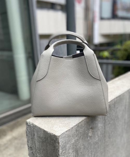 RIVE DROITE（リヴドロワ）の「PIENNE/ピエンヌ　レザートートM（トートバッグ・レディース・ライトグレー/グレー系その他/レッド・M）」の2枚目の写真