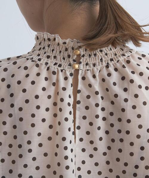 green label relaxing(グリーンレーベルリラクシング)の「ドット ギャザー ブラウス(シャツ/ブラウス・レディース・ブラック/ベージュ・FREE)」の12枚目の写真