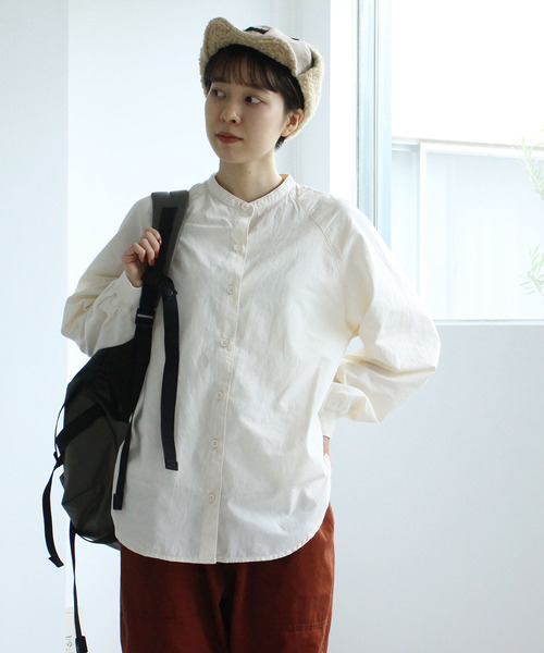 PAR ICI KLASSISK(パーリッシィクラシスク)の「フィンクスブロード伊吹染め 袖リブブラウス (セットアップ対応)(シャツ/ブラウス・レディース・グリーン/アイボリー/レッド・FREE)」の2枚目の写真