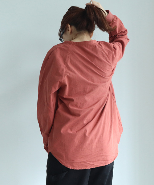 PAR ICI KLASSISK(パーリッシィクラシスク)の「フィンクスブロード伊吹染め 袖リブブラウス (セットアップ対応)(シャツ/ブラウス・レディース・グリーン/アイボリー/レッド・FREE)」の10枚目の写真