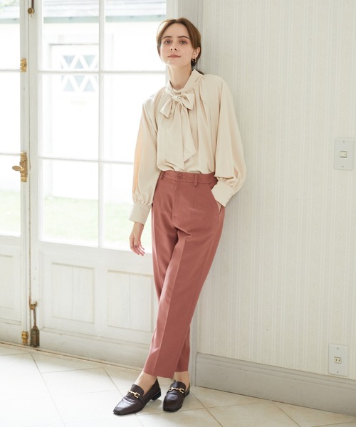 Rewde(ルゥデ)の「テーパードパンツ(1R12-09081)(その他パンツ・レディース・ブラック/グリーン/ライトグレー/モーブ系・S/M/L)」の9枚目の写真