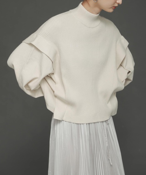 SENSE OF PLACE by URBAN RESEARCH（センスオブプレイスバイアーバンリサーチ）の「ストレッチショルダータックセーター（ニット/セーター・レディース・アイボリー/ブラック/イエロー/ライトカーキ/ブルー・ONE）」の2枚目の写真