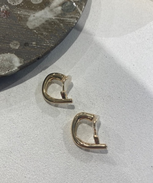 Aunt Marie's（アントマリーズ）の「Ennui Design earring / アンニュイデザインイヤリング（イヤリング・レディース・シルバー/ゴールド・FREE）」の4枚目の写真