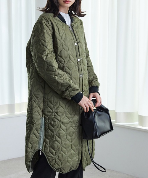 ECRIRE(エクリール)の「キルティングロングコート(ノーカラーコート・レディース・ブラック/カーキ・M)」の5枚目の写真