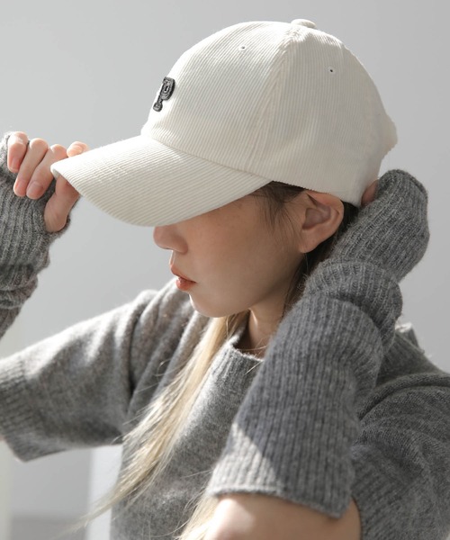 UNE MANSION（ユヌマンション）の「コーデュロイ P キャップ帽子（キャップ・レディース・ホワイト/ブラック/ブラウン/レッド/イエロー・ONE SIZE）」の18枚目の写真
