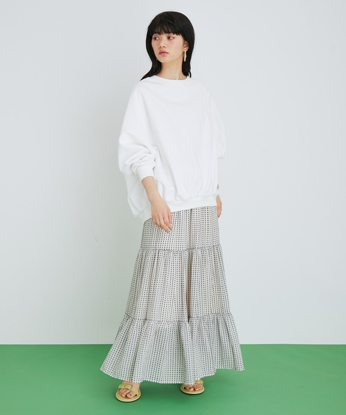 ADAM ET ROPE'（アダムエロペ）の「ドットストライプ刺繍ティアードスカート（スカート・レディース・ブラック/ホワイト系その他2・FREE）」の4枚目の写真